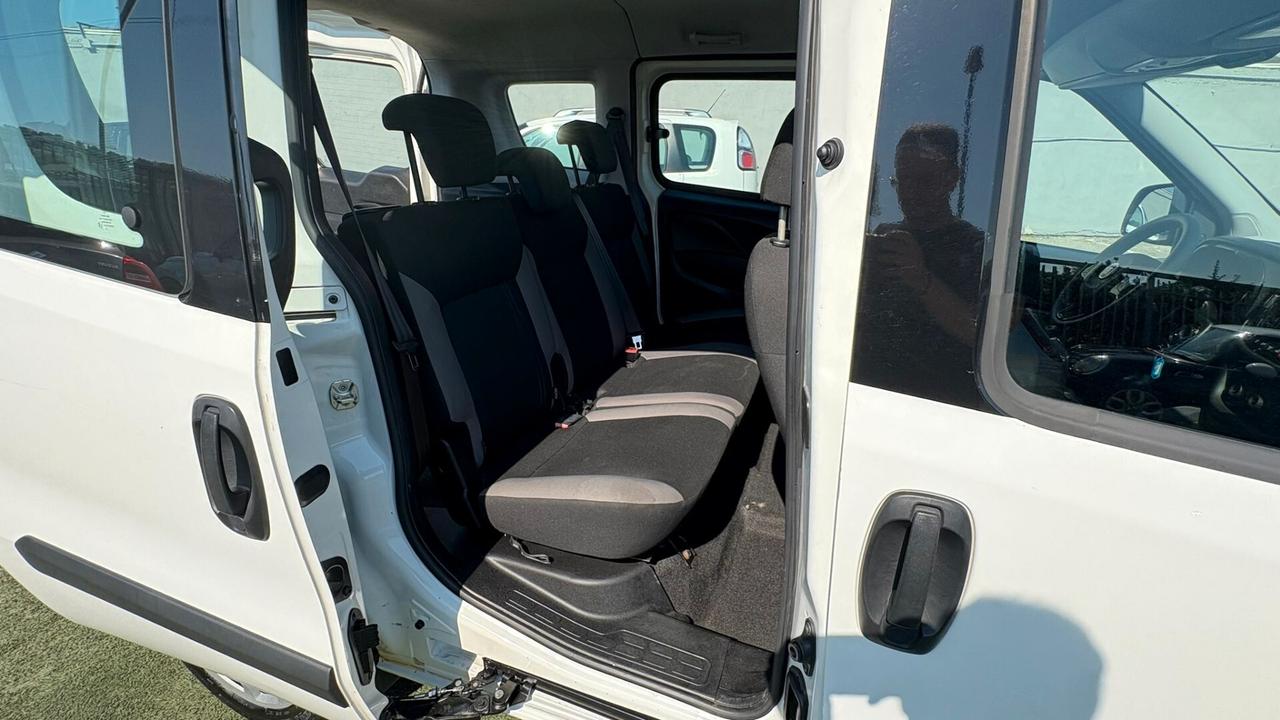 Fiat Doblo 1.6 MULTIJET 263 | DIESEL 46346020 CC 1598 CV 120 KW 88 VAN,