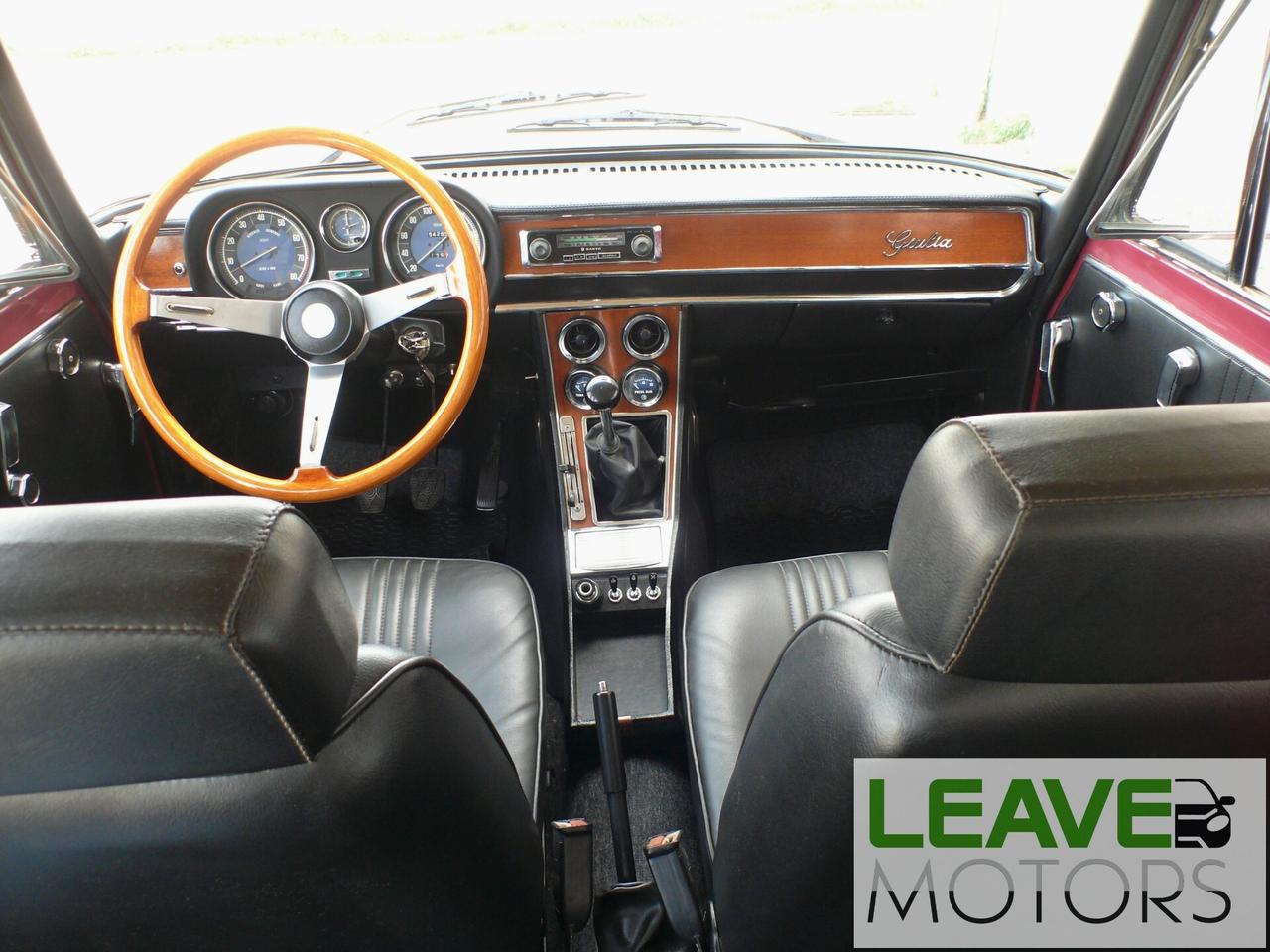 Alfa Romeo Giulia Nuova 1300 (M1525)