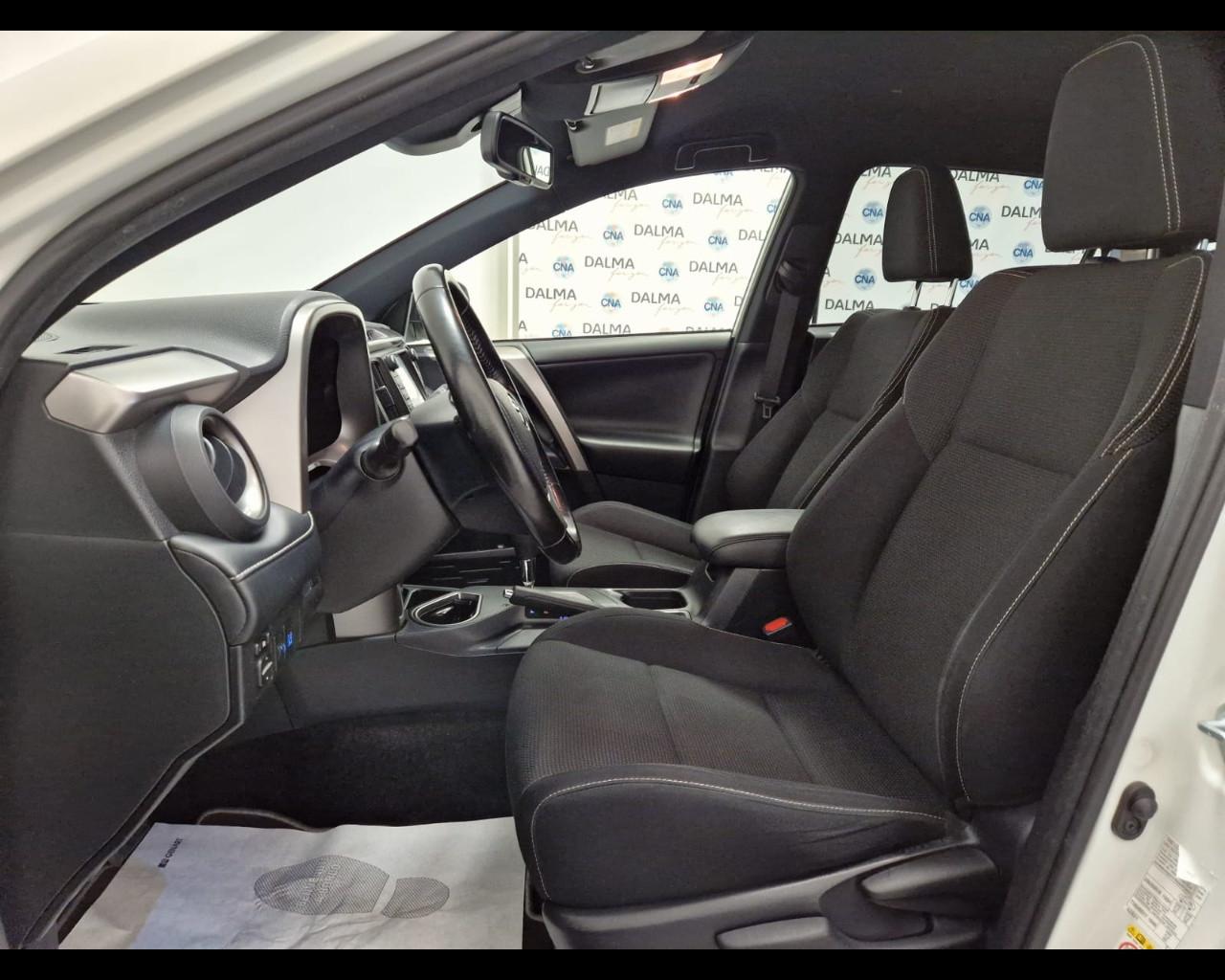 TOYOTA Rav4 IV - Rav4 2.5 vvt-i h Style 2wd e-cvt my17