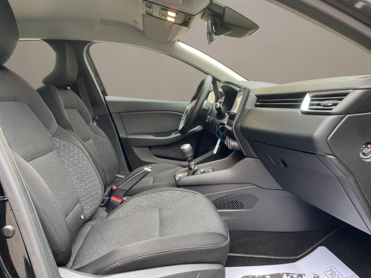 Renault Clio UNICO PROPRIETARIO - NEOPATENTATI