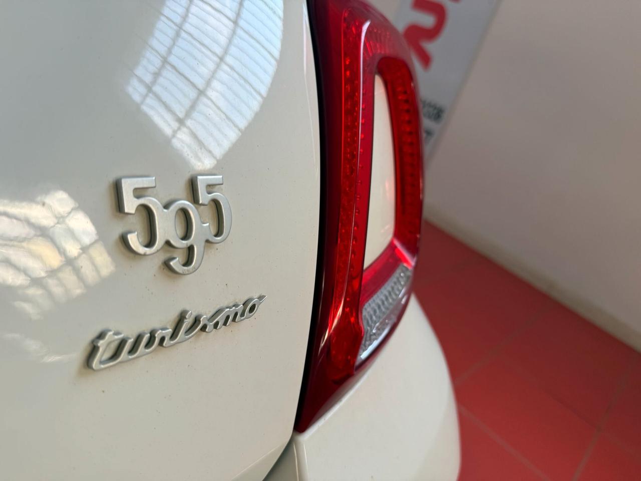 Abarth 595 1.4 Turbo T-Jet 165 CV Turismo