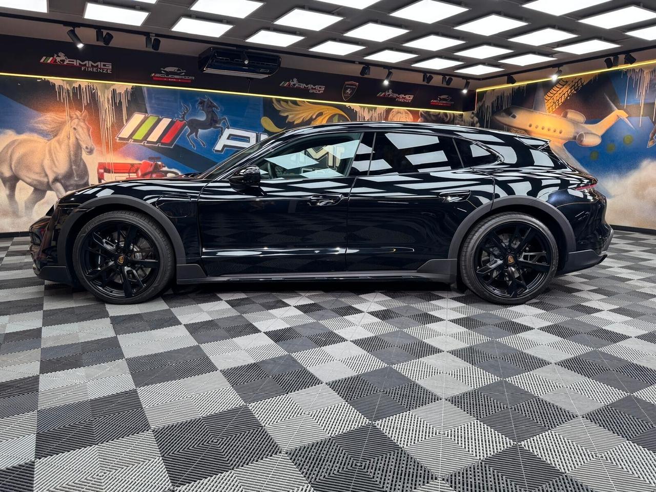 Porsche Taycan Turbo Cross Turismo (019)