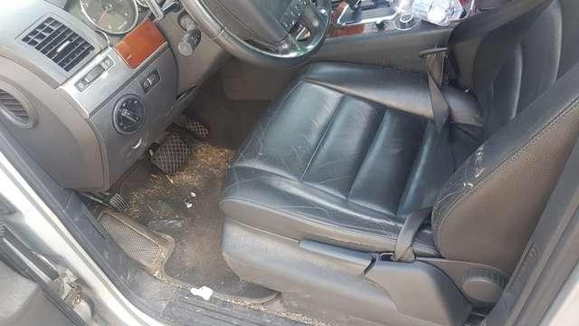 Volkswagen Touareg 2.5 tdi R5 tiptronic