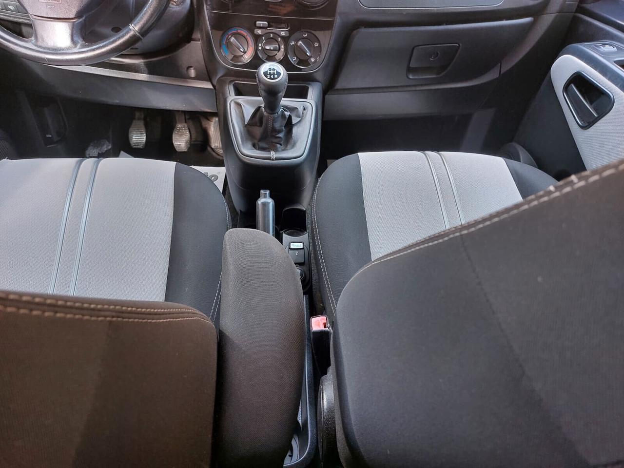 QUBO 1.3 Multijet Lounge Cat.Euro6