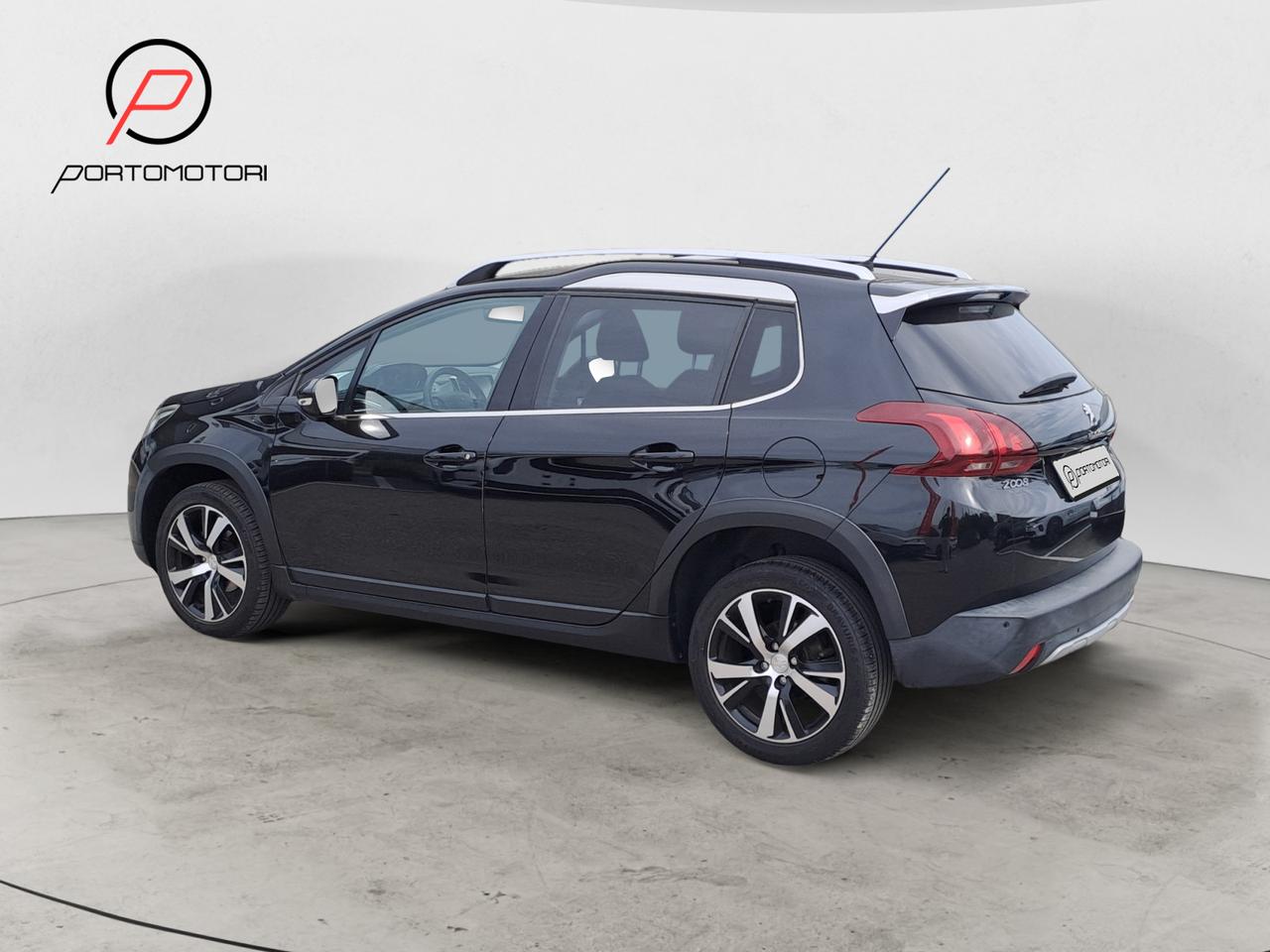 PEUGEOT 2008 - BlueHDi 100 Allure