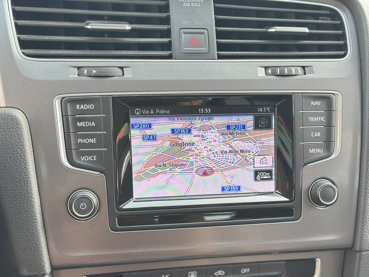 Volkswagen Golf 1.6 TDI 110 CV -2016 NAVI/18"