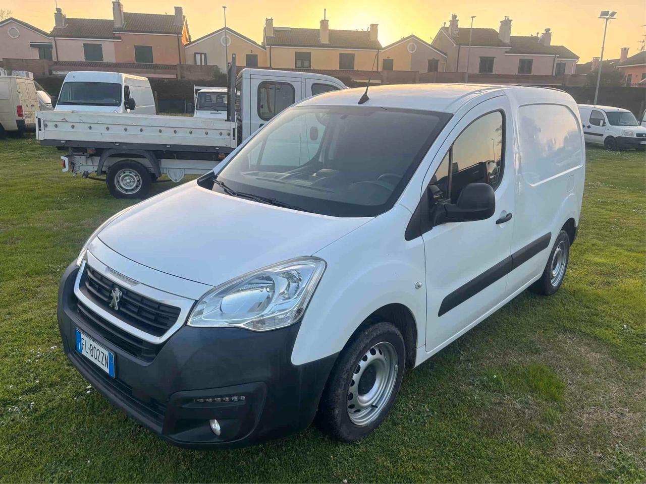 Peugeot Partner 1.6 Hdi Cambio Automatico portello apribile carichi lunghi