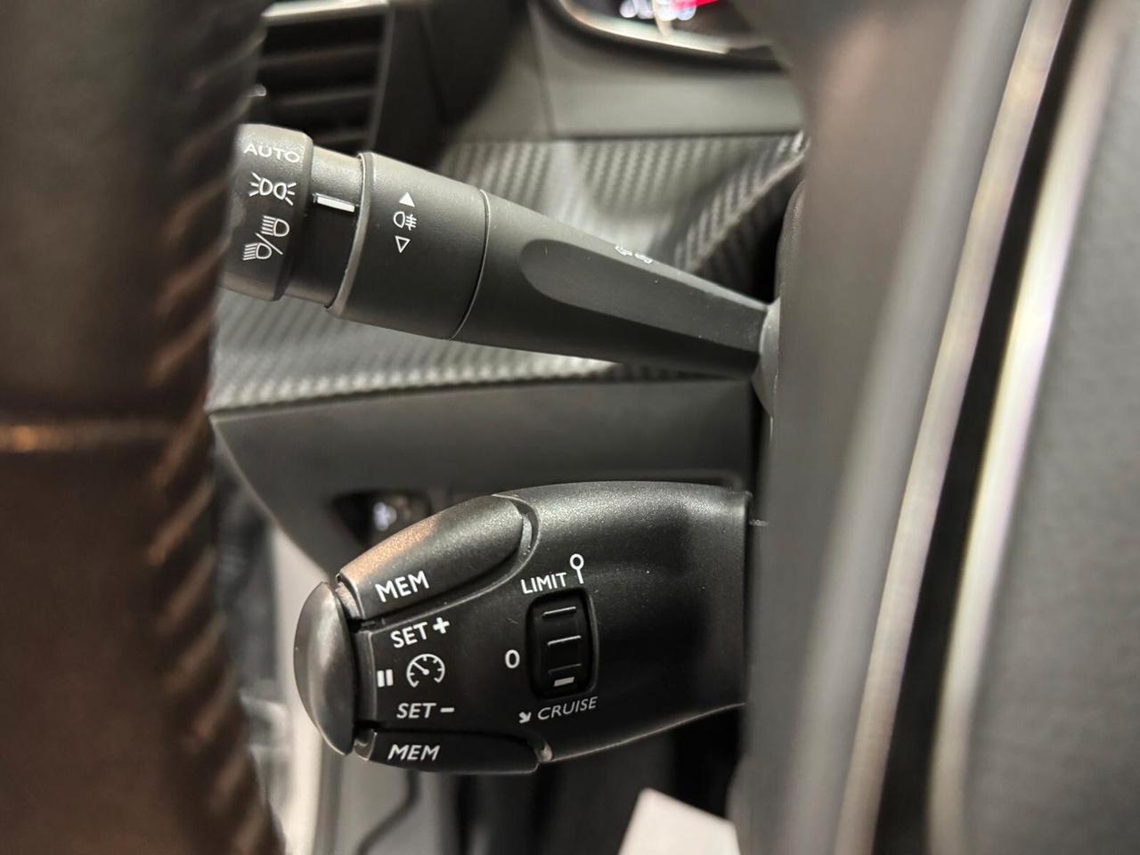 Peugeot 208 BlueHDi 100 Stop&Start 5 porte Allure