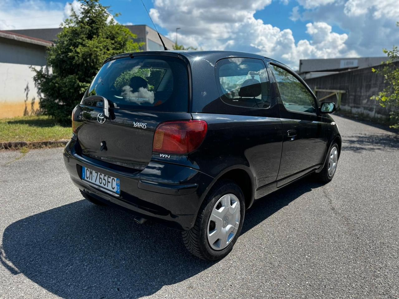 Toyota Yaris 1.3i 16V cat 3 porte Sol