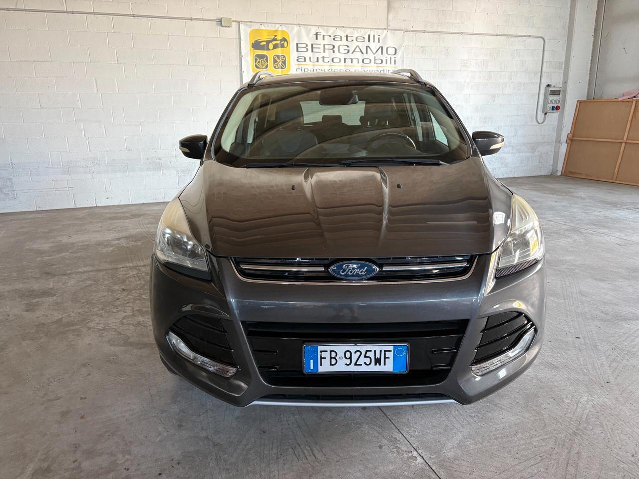 Ford Kuga 2.0 TDCI 150 CV 4WD 4x4 Cambio MANUALE
