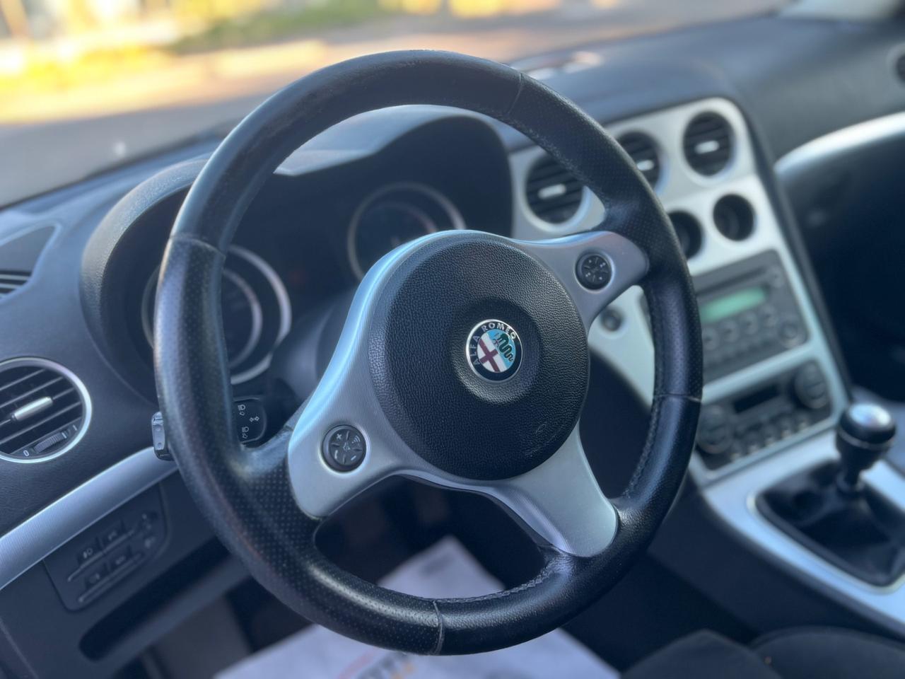 Alfa Romeo 159 1.9 JTDm Distinctive - 2007