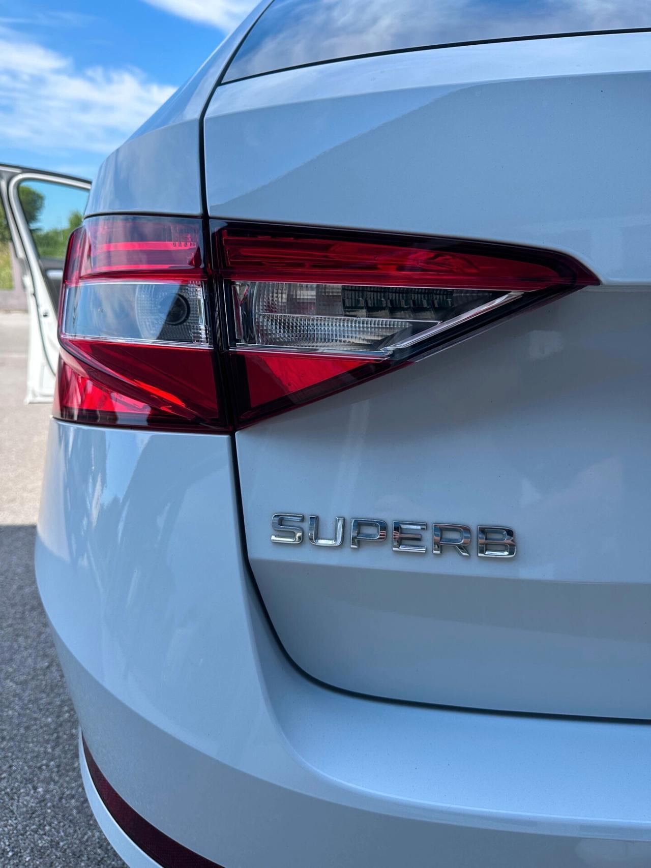 SKODA SUPERB 2.0 TDI EVO 150 CV SCR DSG WAGON EXECUTIVE
