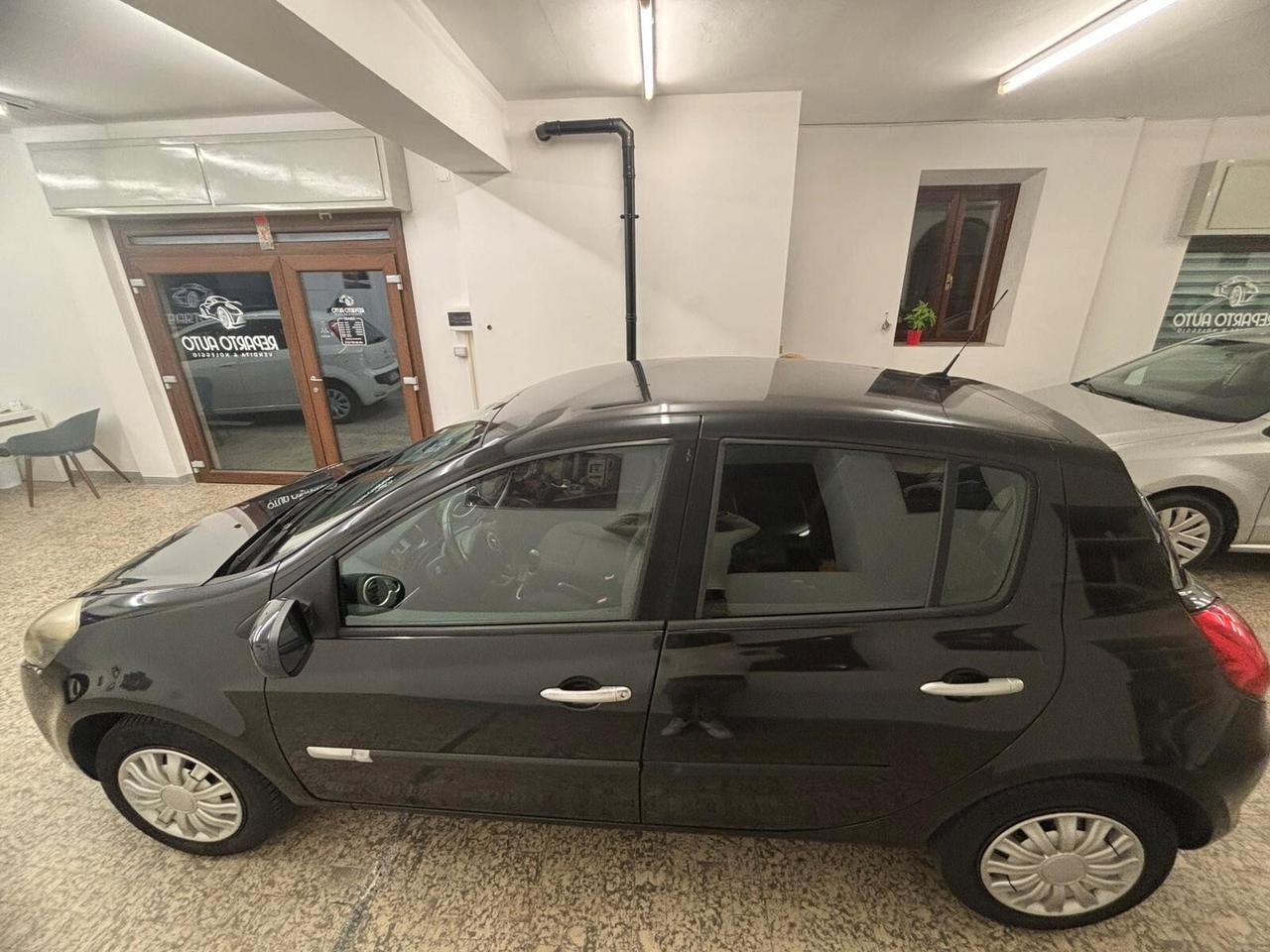 Renault Clio 1.2 16V 5 porte Dynamique