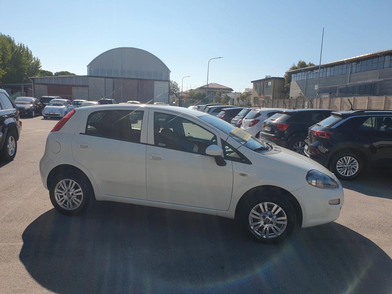 Fiat Punto 1.4 8V 5 porte Natural Power metano2016
