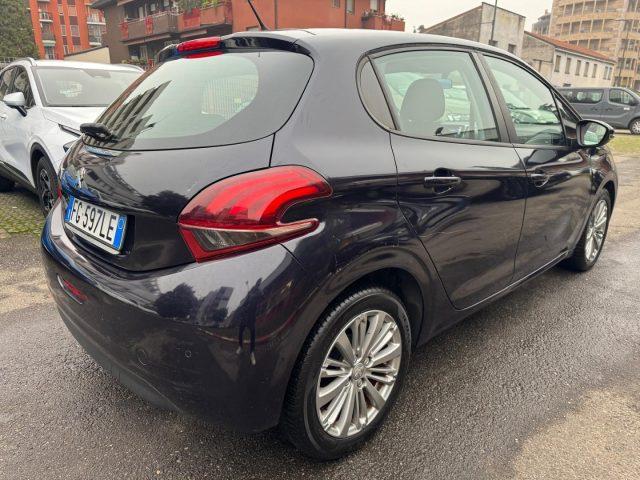 PEUGEOT 208 1° serie PureTech 82 5 porte Allure