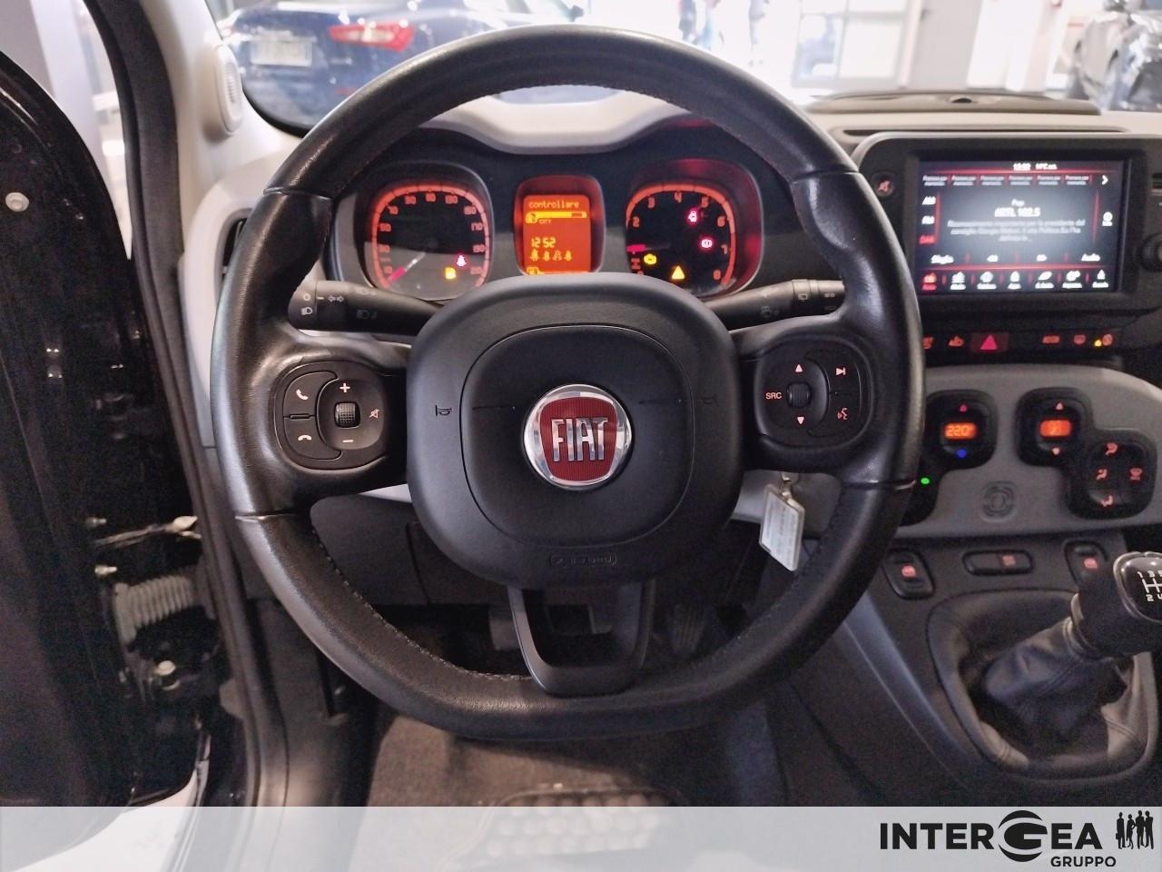 FIAT Panda 1.0 firefly hybrid City Cross s&s 70cv 5p.ti