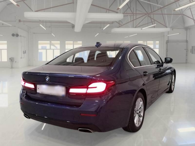 BMW Serie 5 Berlina 518 d Mild Hybrid 48V Business Steptronic