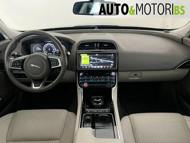 JAGUAR XE 2.0 D 240 CV AWD aut. Portfolio