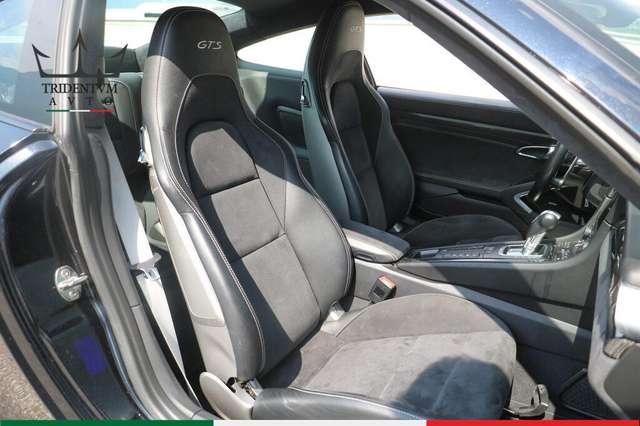 Porsche 911 991 Coupe 3.0 Carrera 4 GTS "Lift"