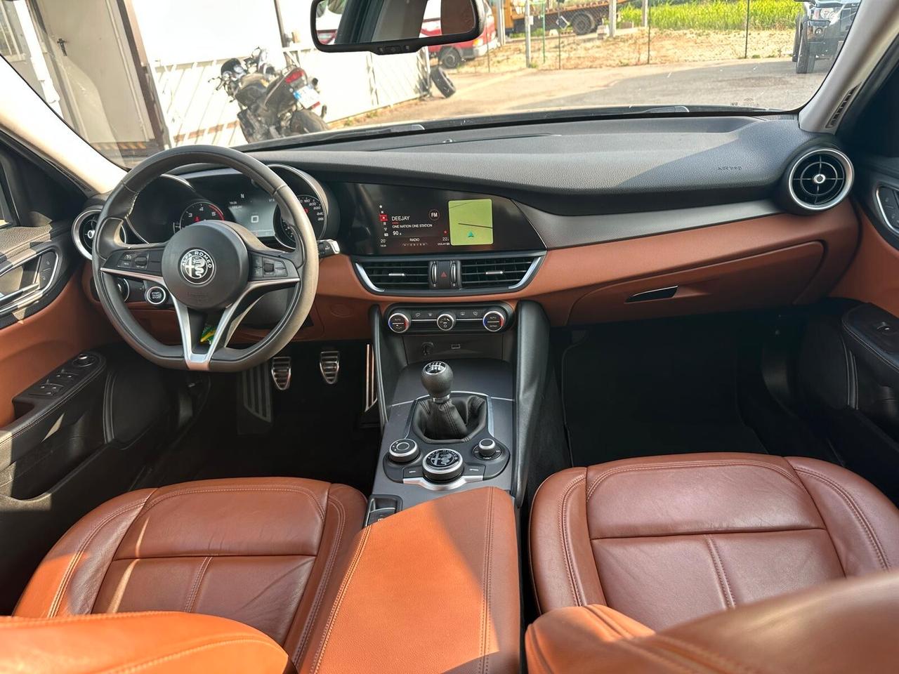 Alfa Romeo Giulia 2.2 Diesel 180 cv Cambio Manuale