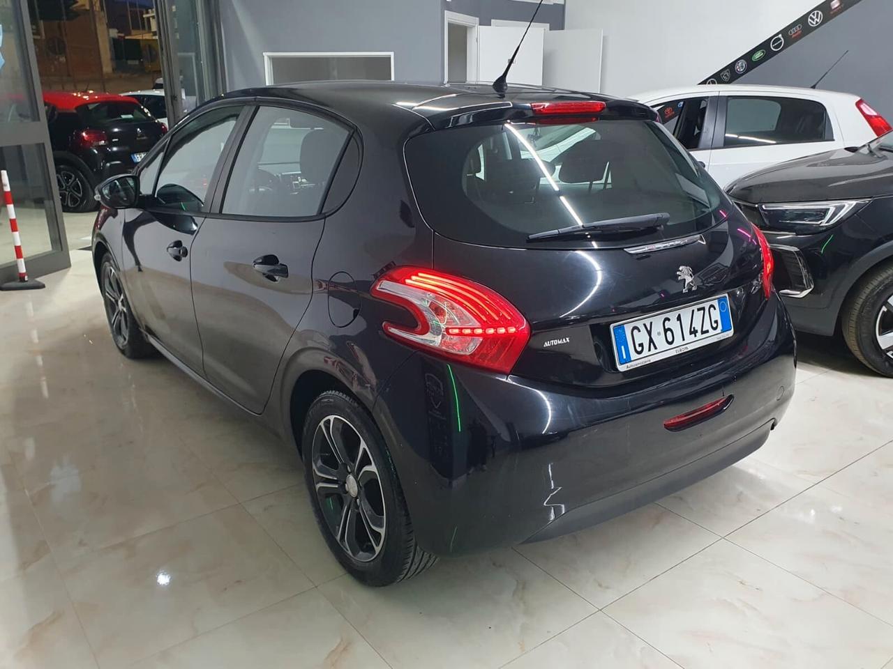 Peugeot 208 1.4 HDi 68cv Allure 2014