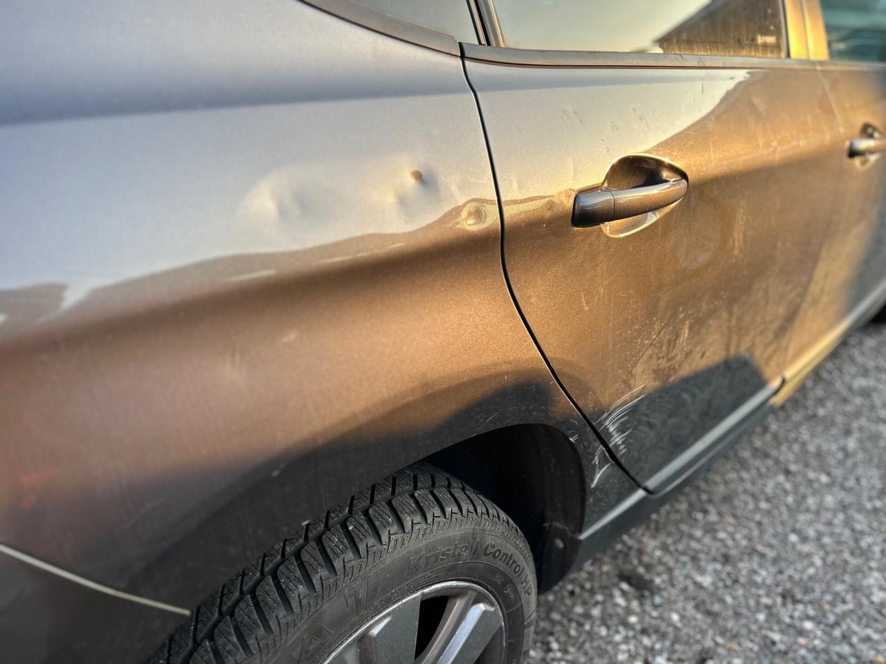 Peugeot 2008 BlueHDi LEGGI NOTE