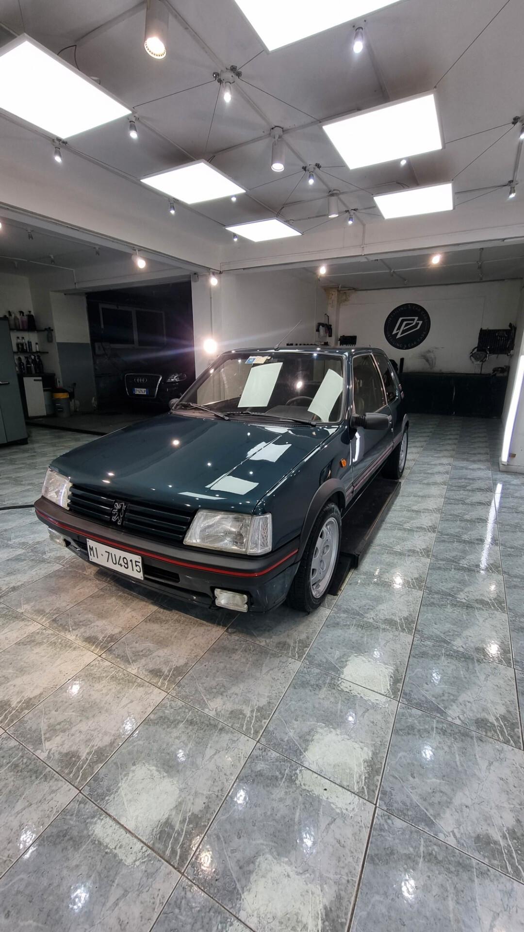 Peugeot 205 1.9 GTI Plus verde Sorrento