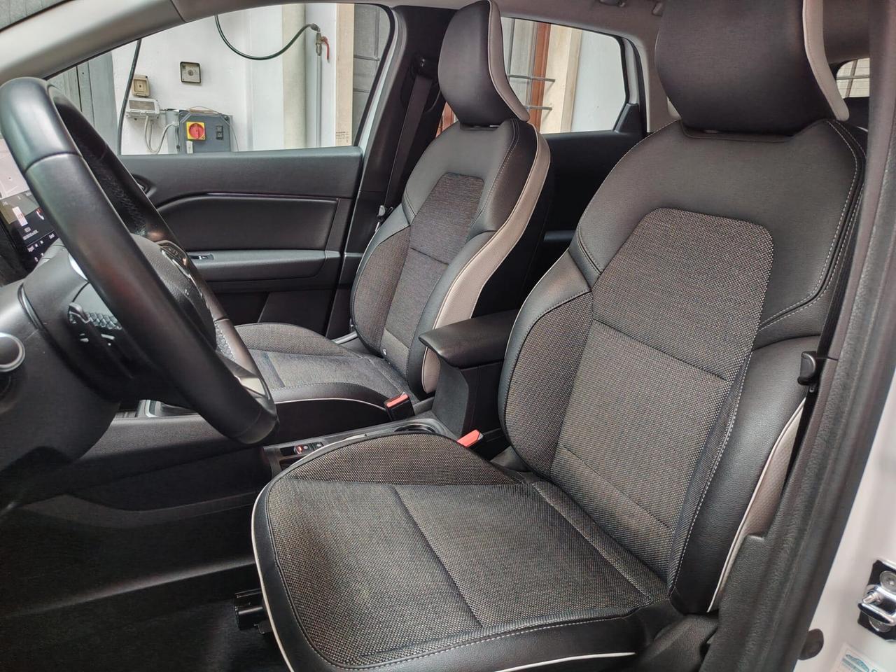 Renault Captur Blue dCi 115 CV EDC Intens