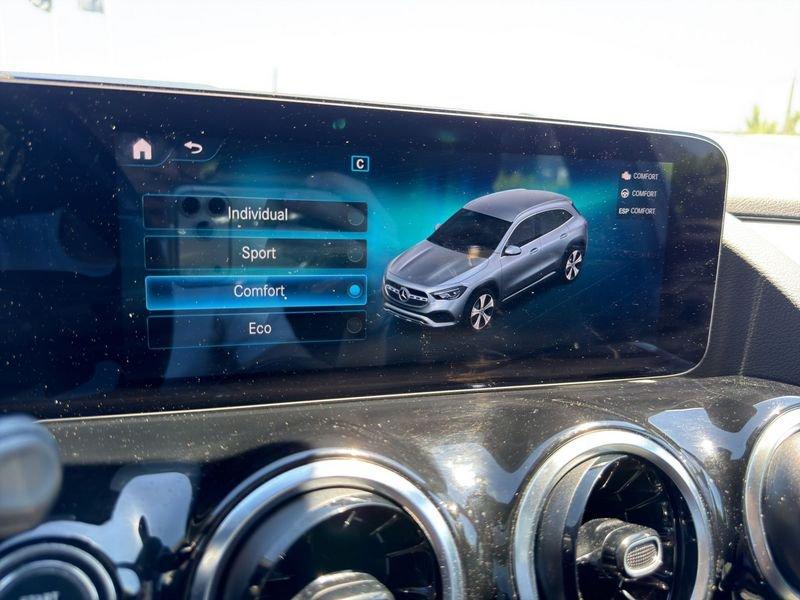 Mercedes-Benz GLA GLA 200 d Sport auto