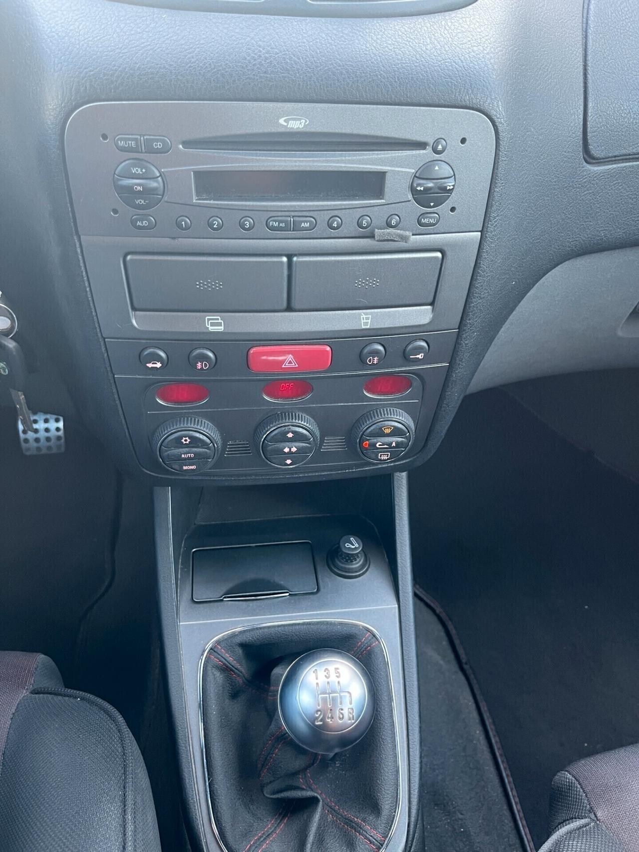 Alfa Romeo 147 1.9 JTDm Q2 (170) 5p. Ducati Corse