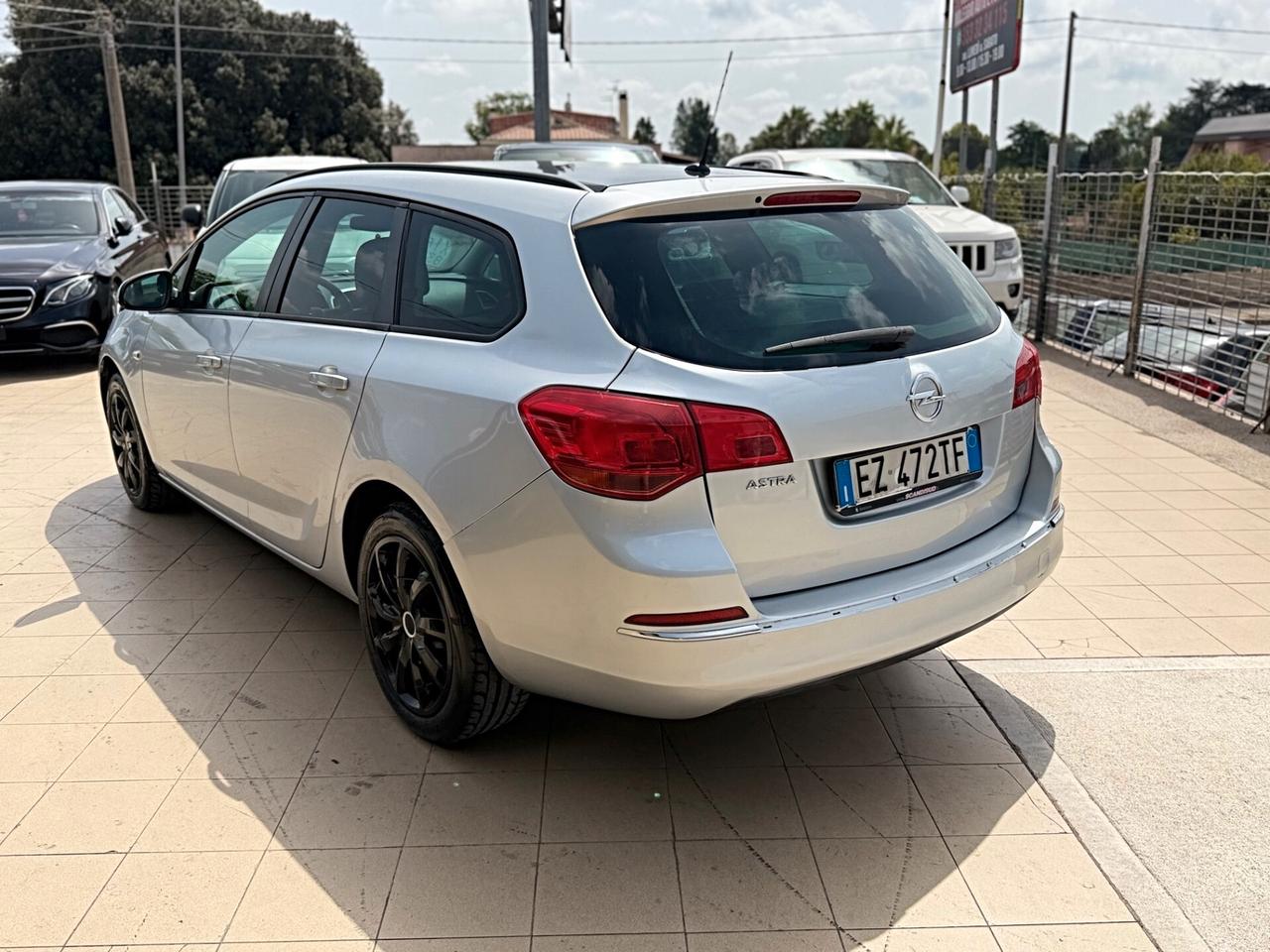Opel Astra 1.4 Turbo 140CV Sports Tourer GPL Tech Elective