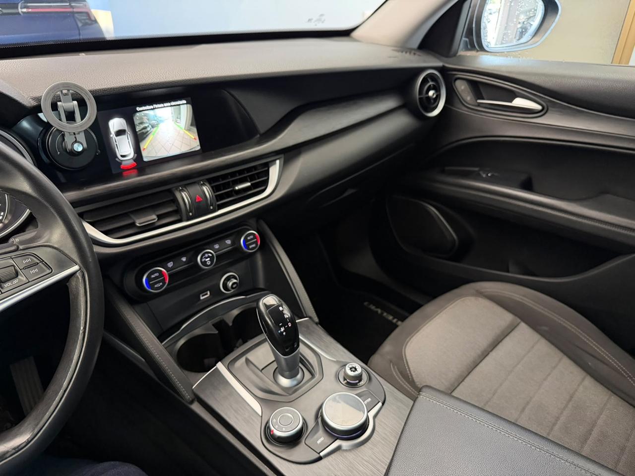 Alfa Romeo Stelvio 2.2 Turbodiesel 210 CV AT8 Q4 Executive