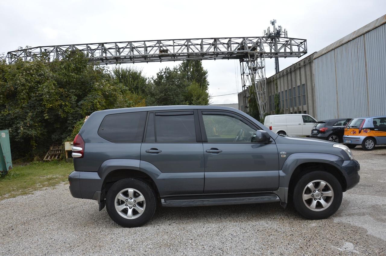 Toyota Land Cruiser 3.0 D-4D 16V cat 5 porte aut. Wagon