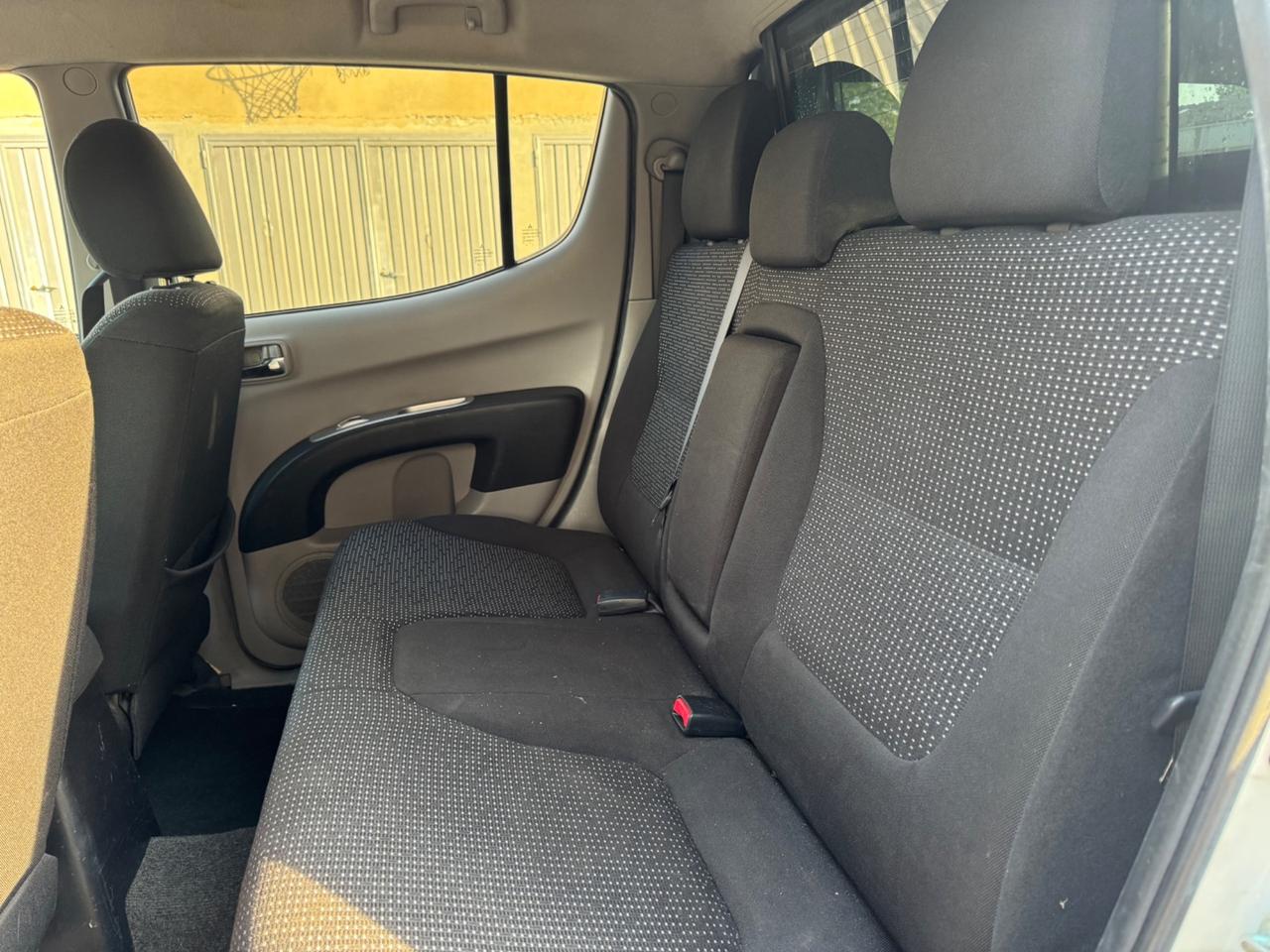 Mitsubishi L200 2.5 DI-D/178CV DC Intense Plus