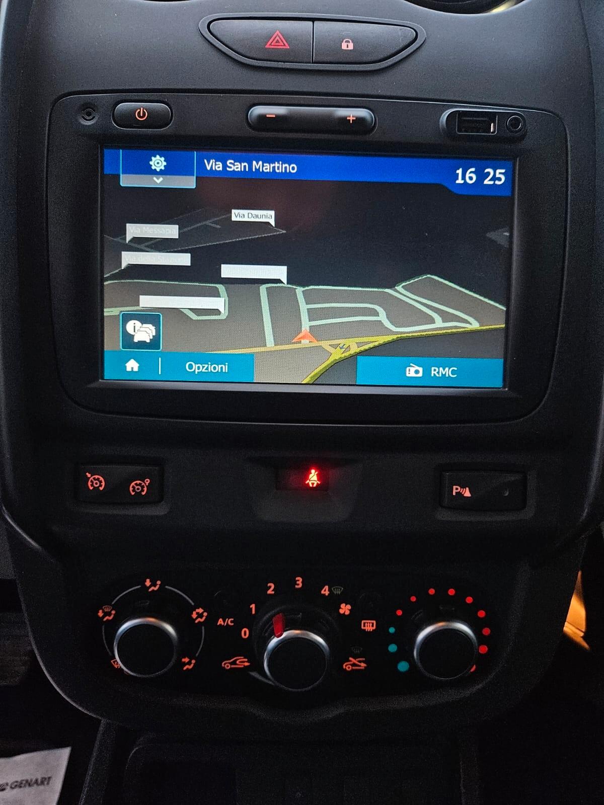 Dacia Duster 1.5 dCi 80kw 110cv FULL NAVI Retrocamera