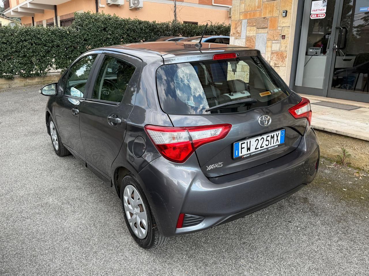 Toyota Yaris 1.0 Lounge *Garanzia 36 mesi*