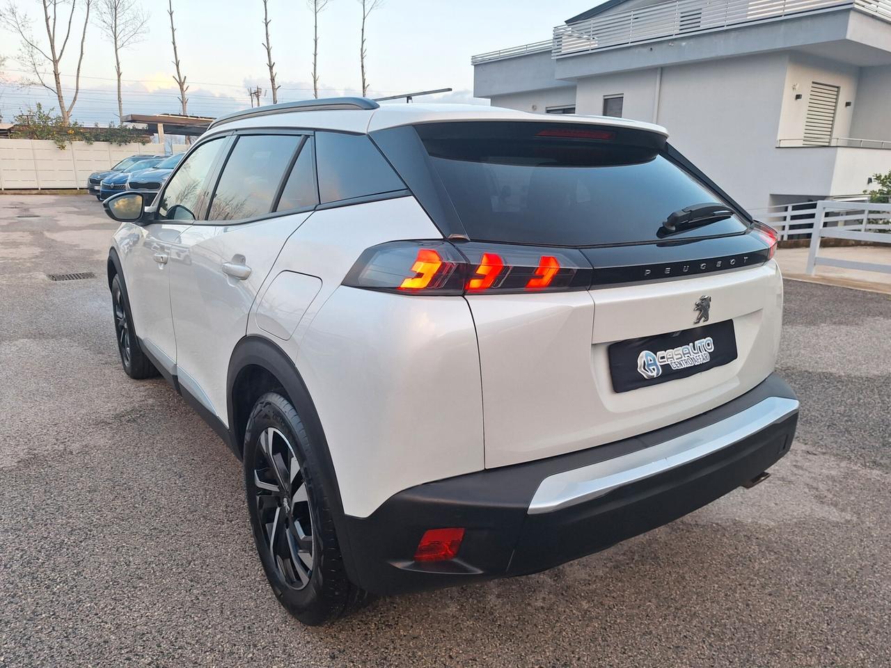 Peugeot 2008 BlueHDi 130 S&S EAT8 Allure Pack