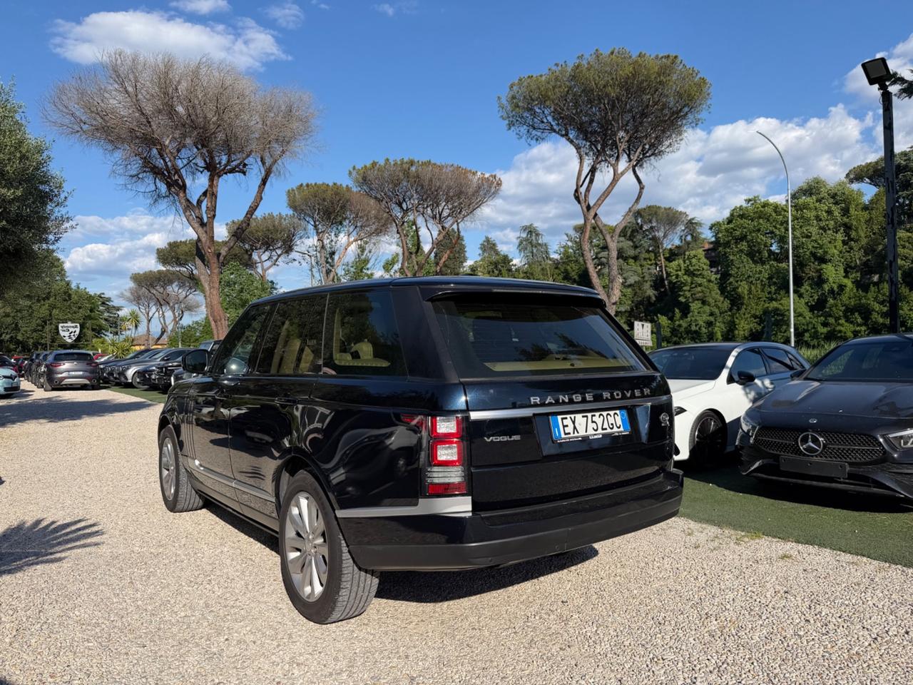 Land Rover Range 3.0 TDV6 Autobiography Black