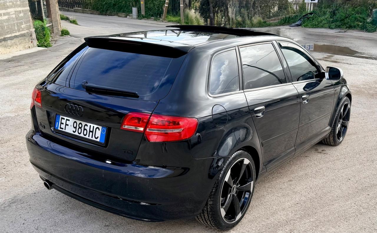 Audi A3 S Line 1.6 TDI 105 CV