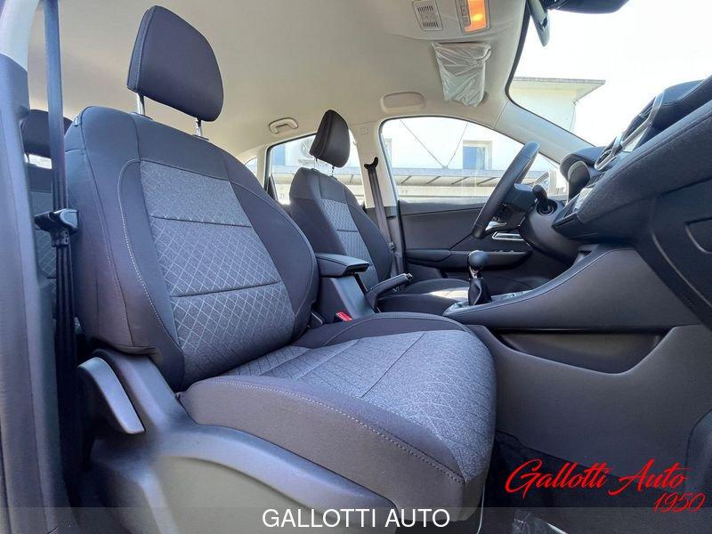 MG ZS 1.5 Standard-SENZA VINCOLI DI FINANZIAMENTO