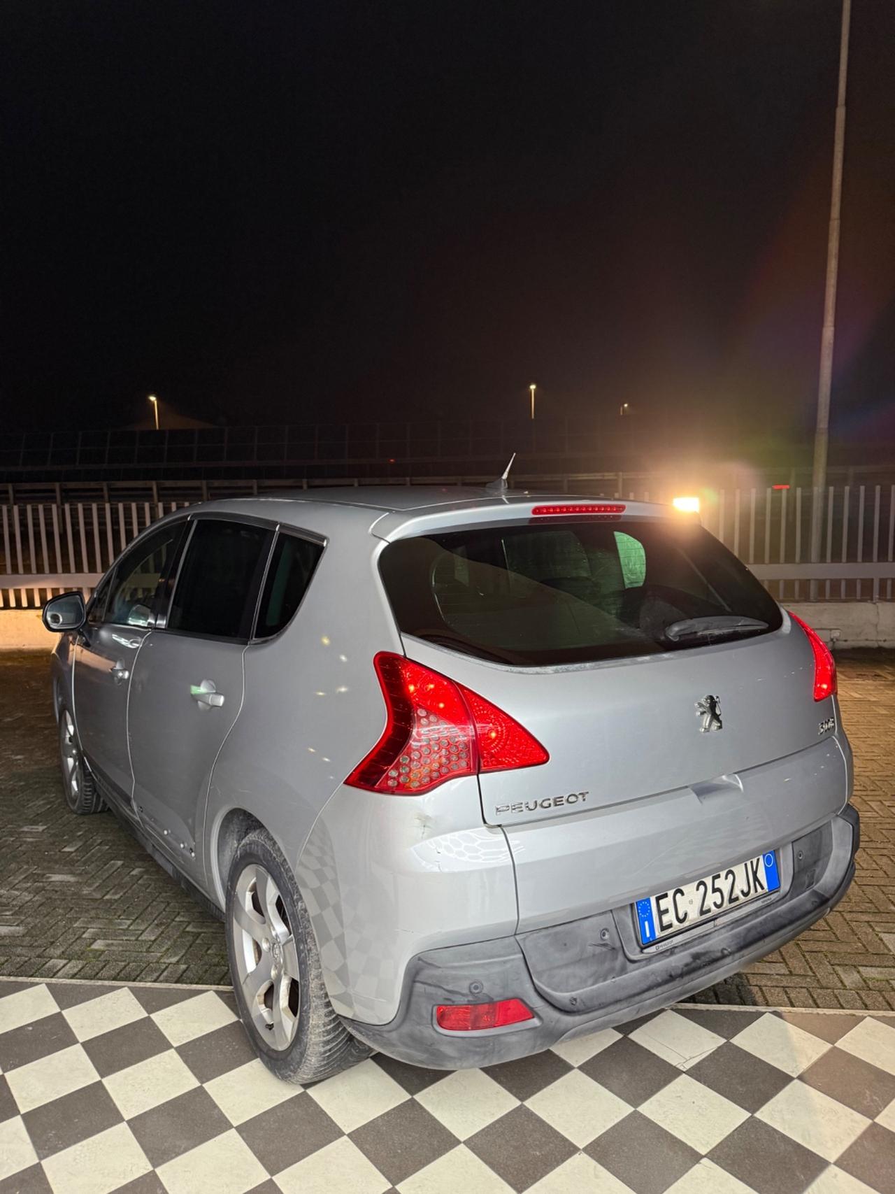 Peugeot 3008 1.6 HDi 110CV Business