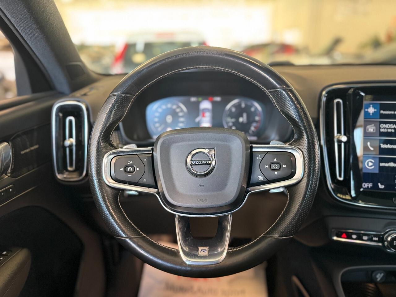 Volvo XC40 D4 AWD Geartronic R-design