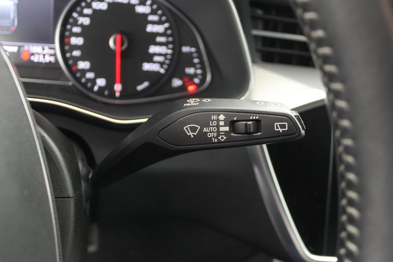 Audi A6 Avant 2.0 TDi Mhev Sport S-Tronic S-LINE