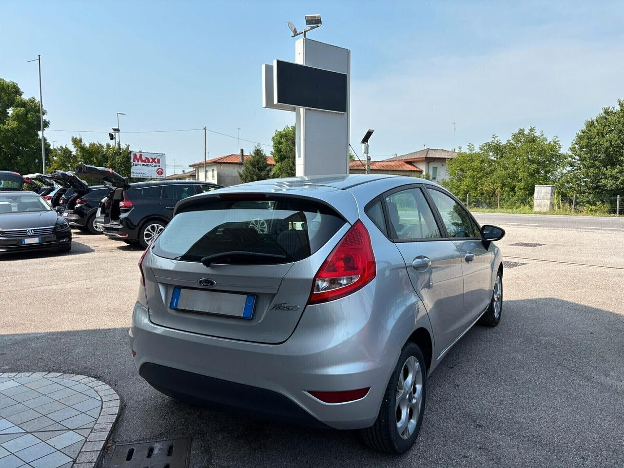 Ford Fiesta 1.2 benzina Neopatentati