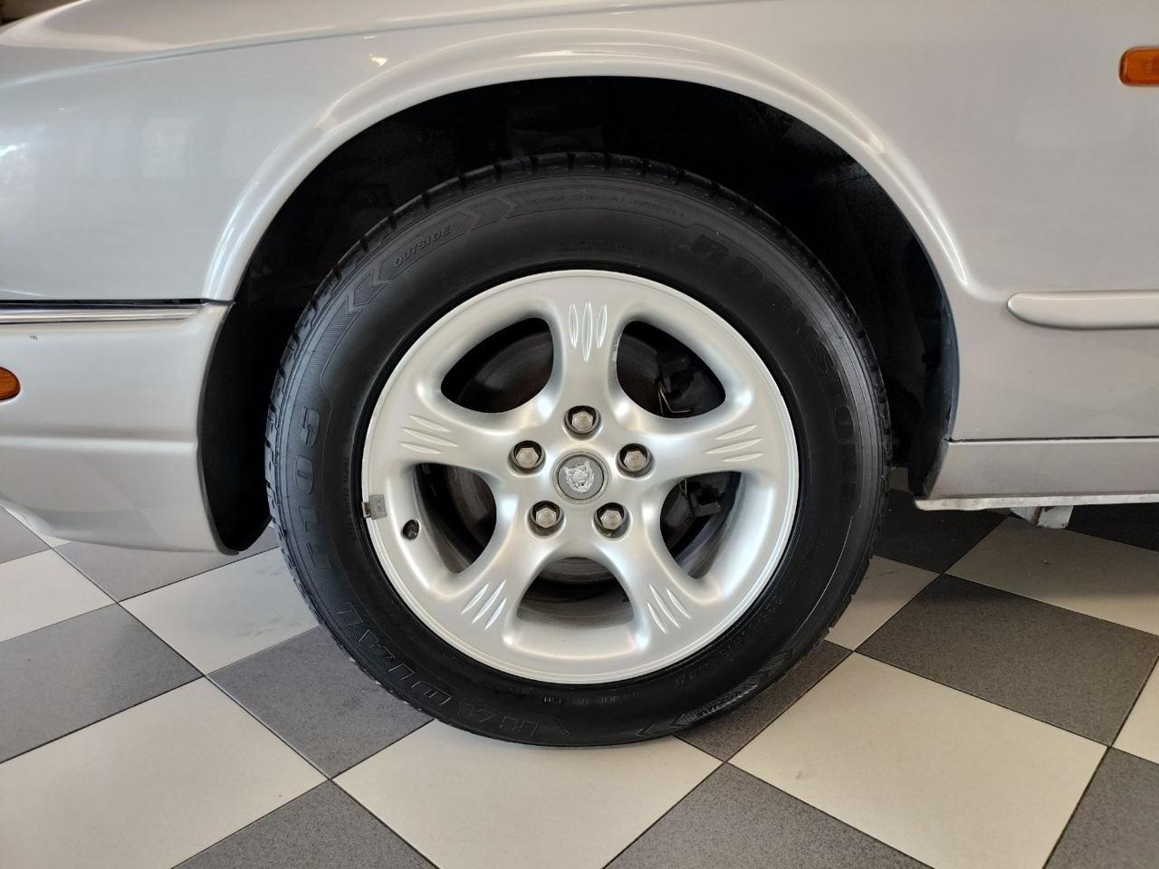 JAGUAR XJ 3.2 SE EXECUTIVE Automatica * Finanziabile *