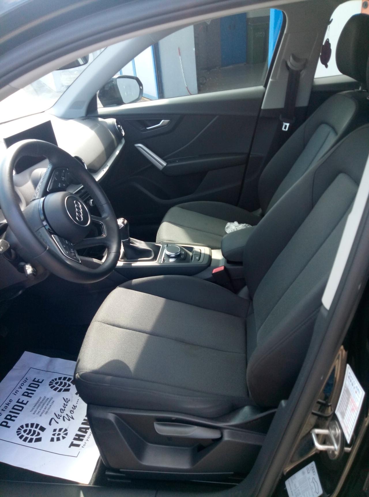 Audi Q2 30 TFSI Business Advanced