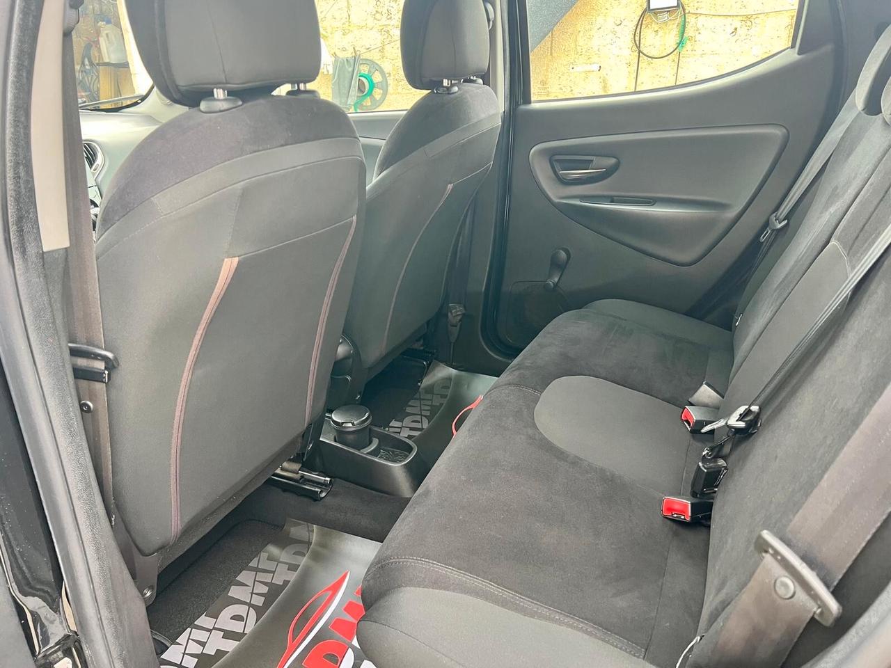 Lancia Ypsilon 1.2 5 porte