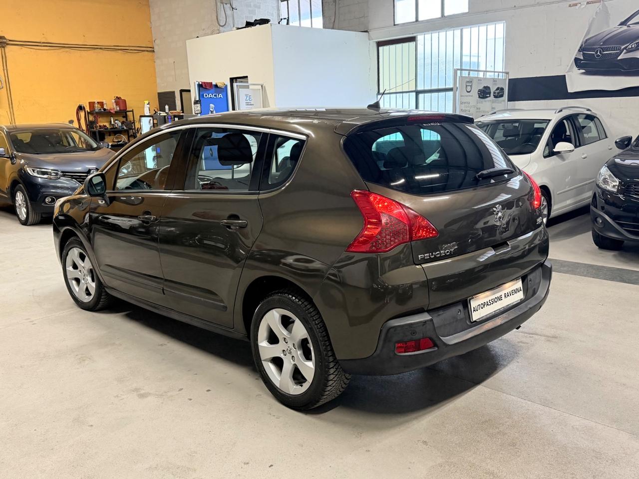 Peugeot 3008 1.6 HDi 115CV Allure