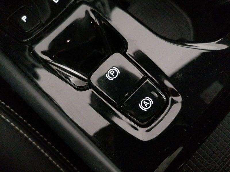 Volvo XC40 1.5 t5 phev R-design auto my21