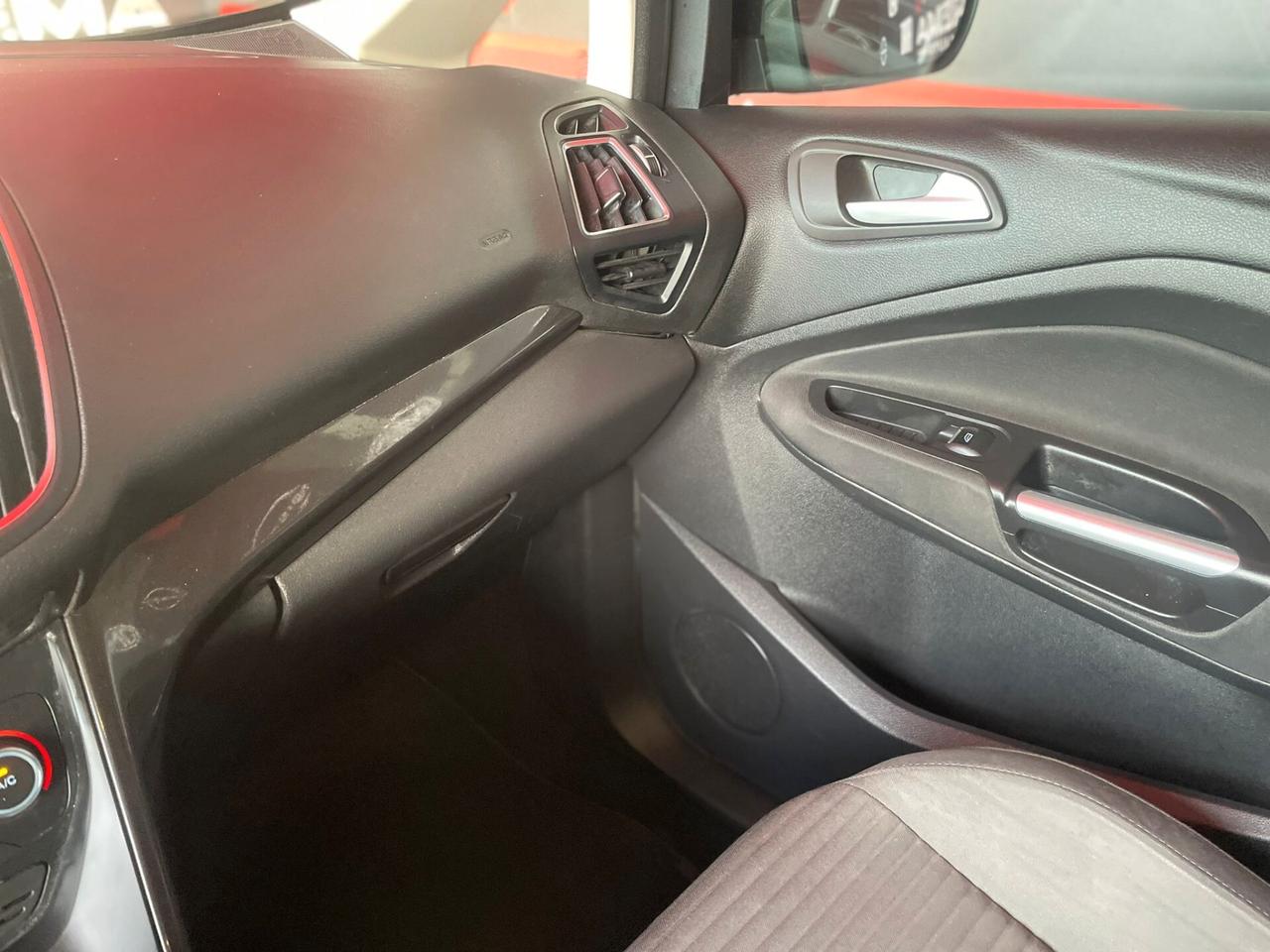 Ford C-Max 1.5 TDCi 120CV Powershift Start&Stop Titanium